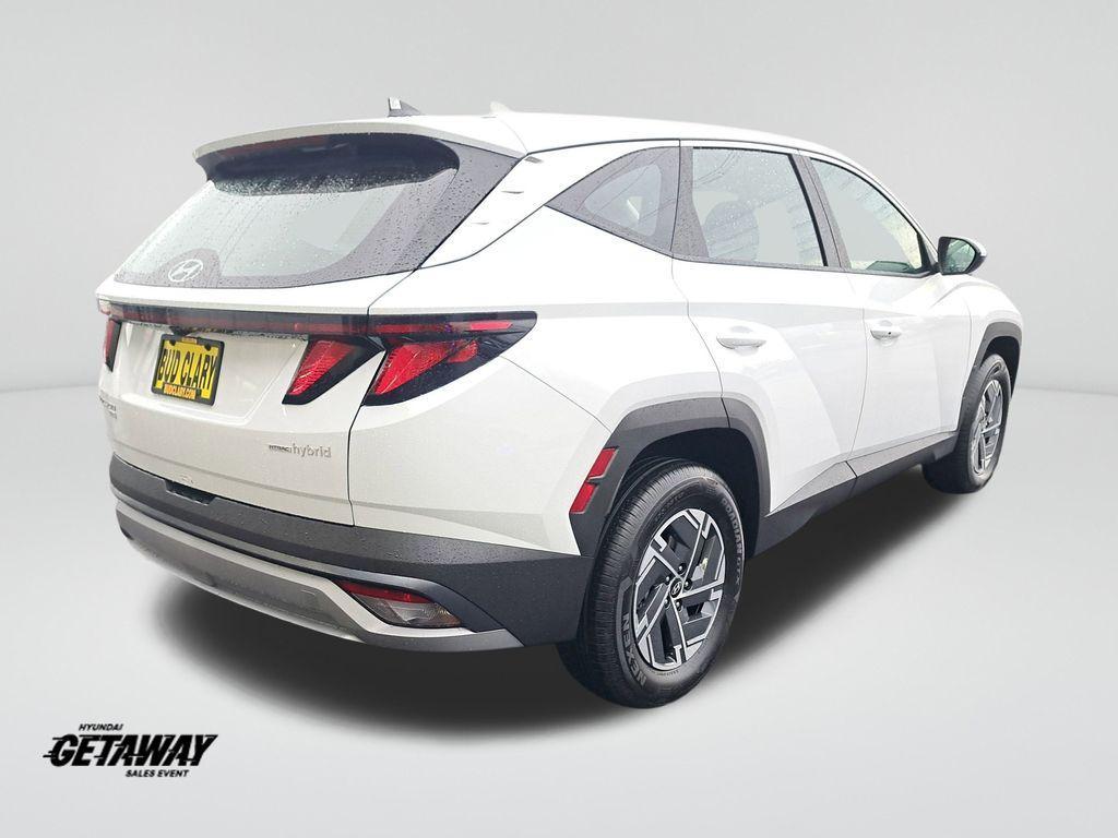 new 2026 Hyundai TUCSON Hybrid car, priced at $32,055