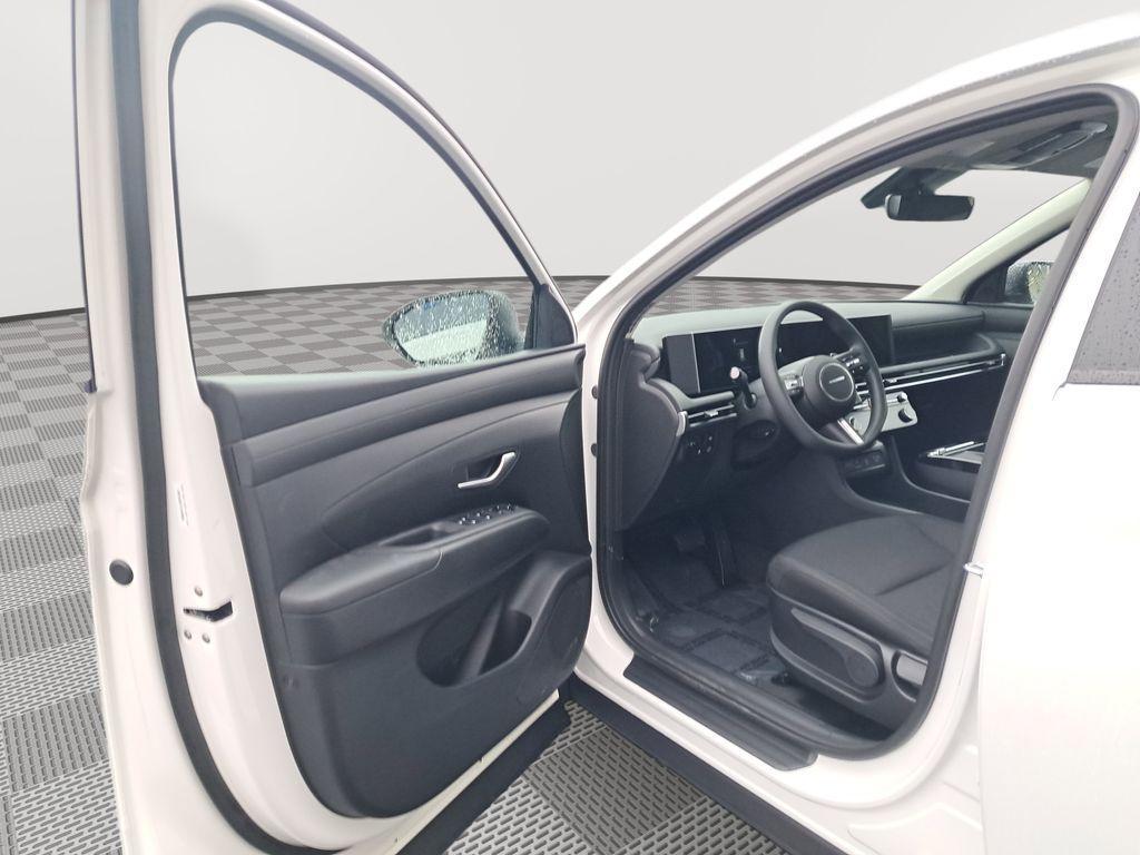 new 2026 Hyundai TUCSON Hybrid car, priced at $32,055