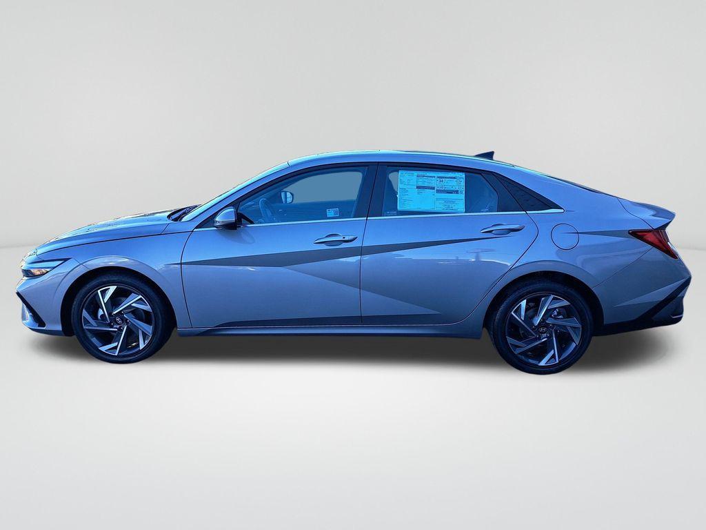 new 2025 Hyundai Elantra car, priced at $24,457