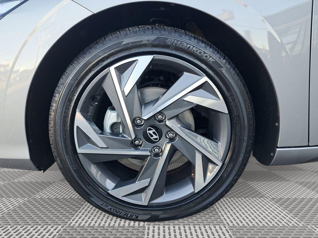 new 2025 Hyundai Elantra car, priced at $24,457