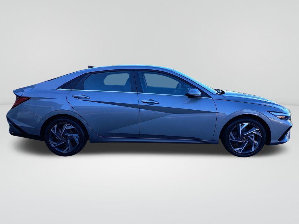 new 2025 Hyundai Elantra car, priced at $24,457
