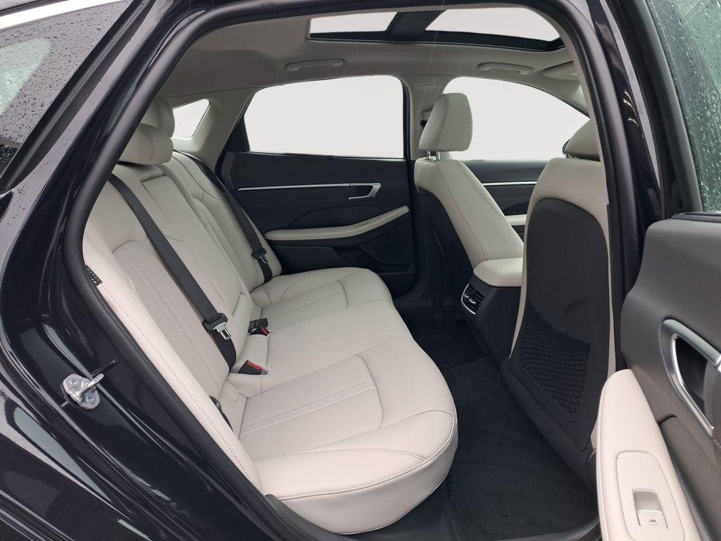 new 2025 Hyundai Sonata Hybrid car, priced at $33,995