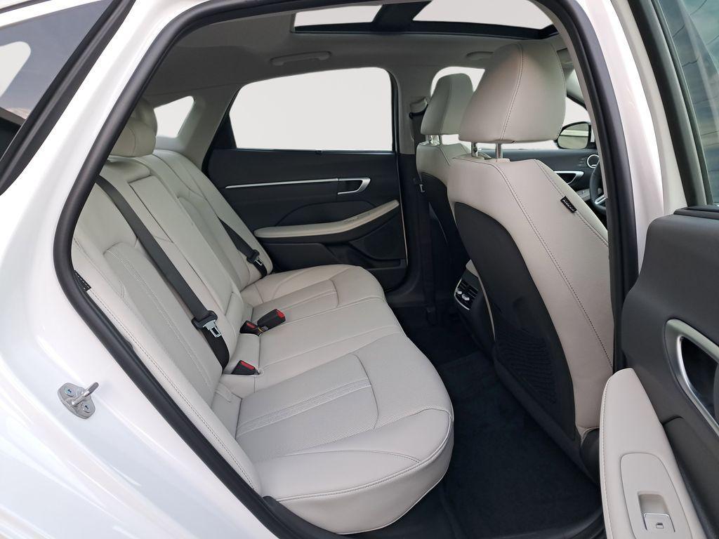 new 2025 Hyundai Sonata Hybrid car, priced at $36,385