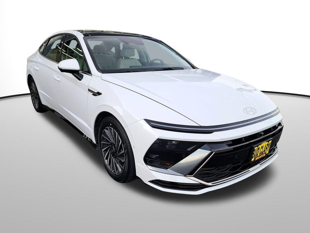 new 2025 Hyundai Sonata Hybrid car, priced at $34,377
