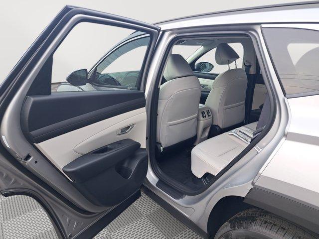 new 2025 Hyundai TUCSON Hybrid car, priced at $35,192