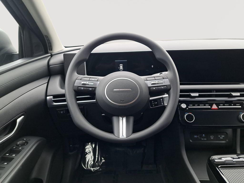 new 2026 Hyundai TUCSON Hybrid car, priced at $31,620