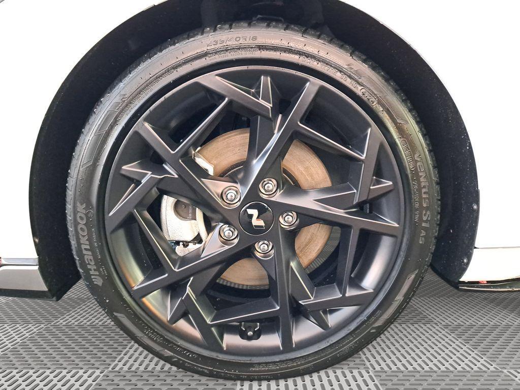 new 2025 Hyundai Elantra car, priced at $29,640