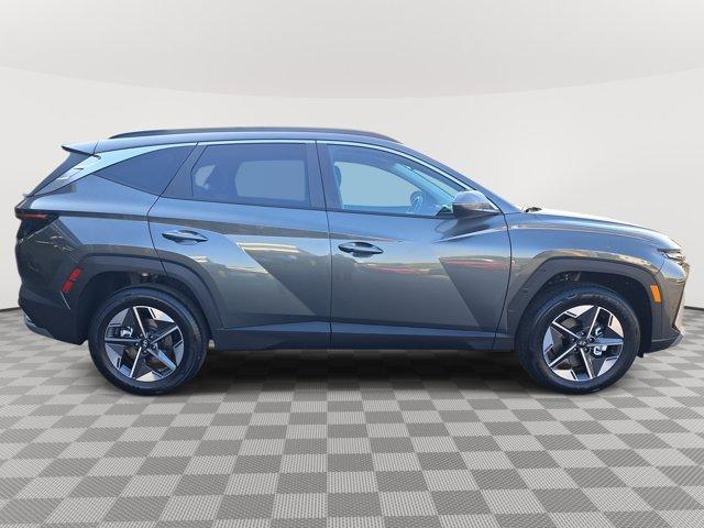 new 2026 Hyundai TUCSON Hybrid car, priced at $36,642