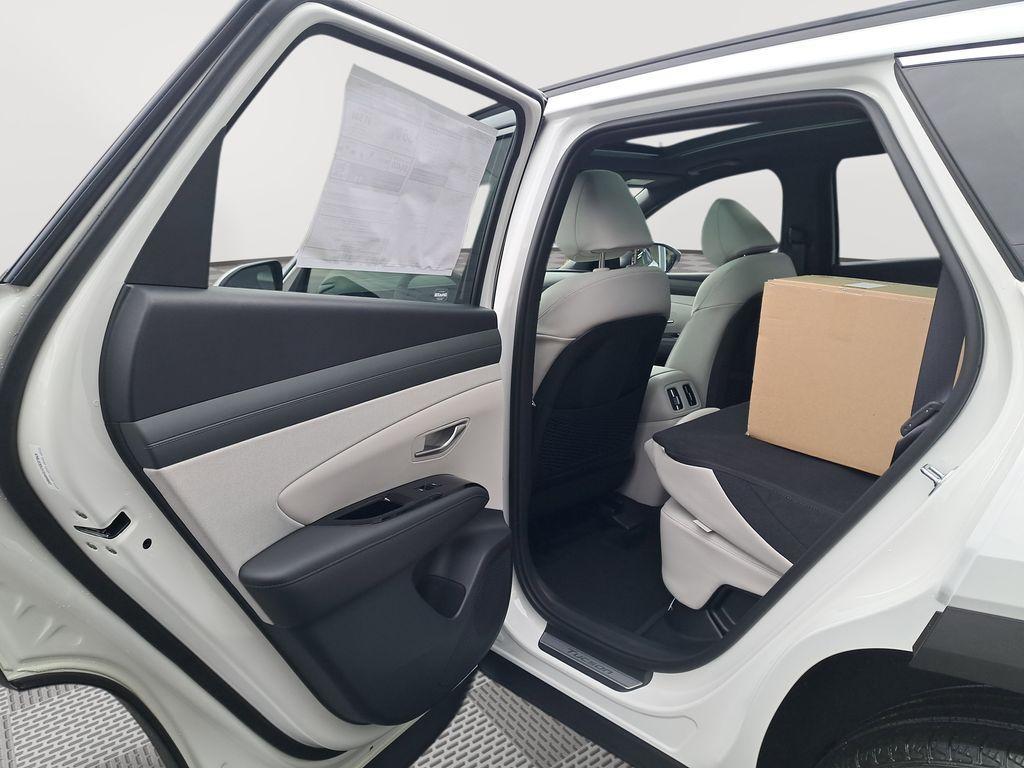 new 2026 Hyundai TUCSON Hybrid car, priced at $38,993