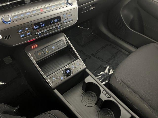 new 2025 Hyundai Kona EV car