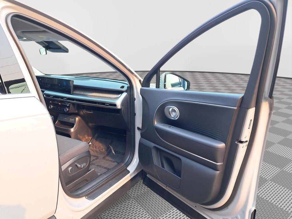 new 2026 Hyundai IONIQ 9 car, priced at $60,557