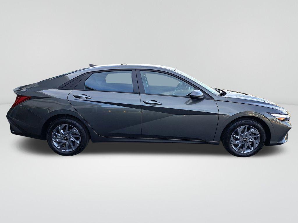 new 2026 Hyundai ELANTRA HEV car, priced at $26,610