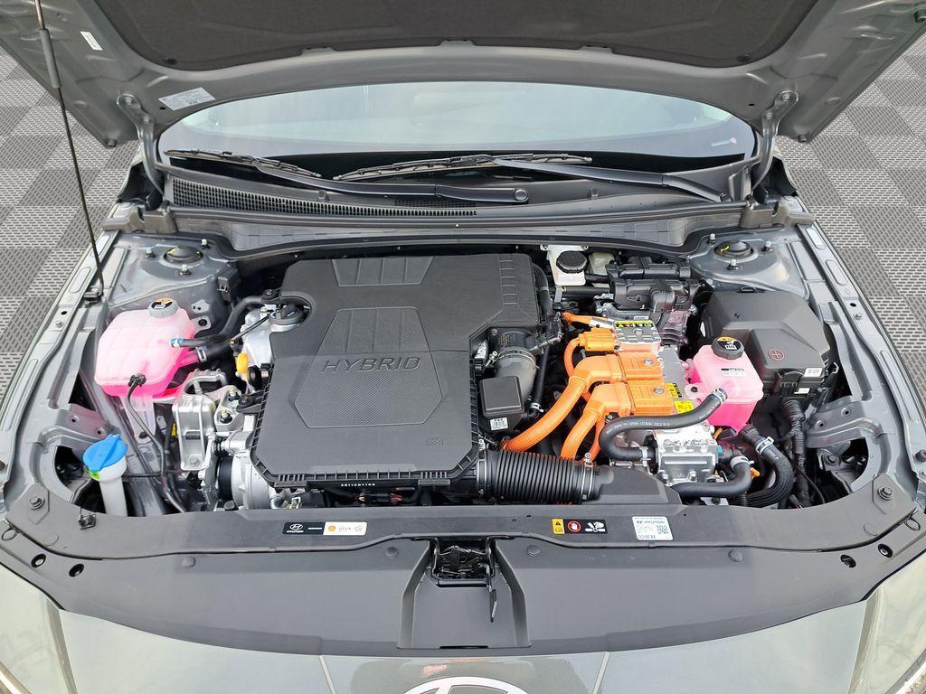 new 2026 Hyundai ELANTRA HEV car, priced at $26,610