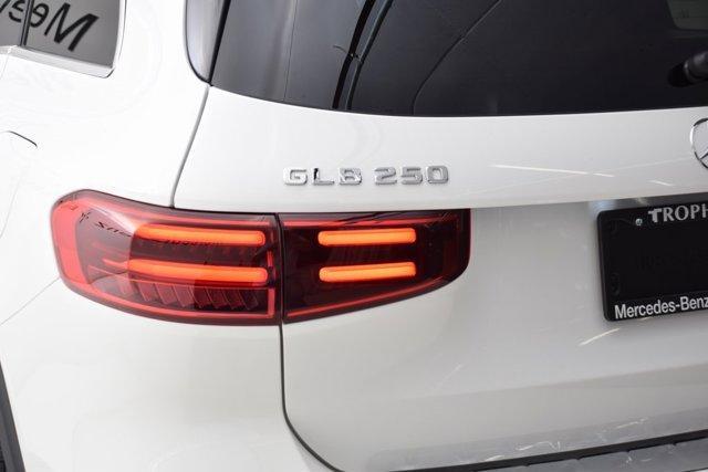 new 2024 Mercedes-Benz GLB 250 car, priced at $48,260