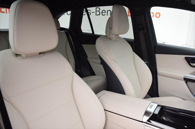 new 2025 Mercedes-Benz GLC 300 car, priced at $53,725