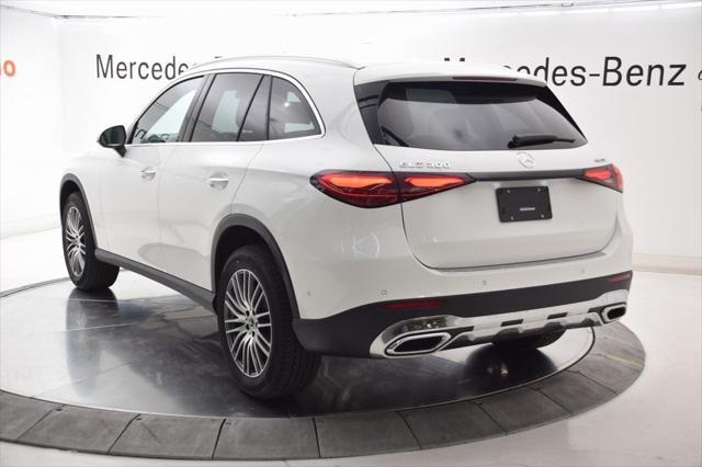 new 2025 Mercedes-Benz GLC 300 car, priced at $53,725