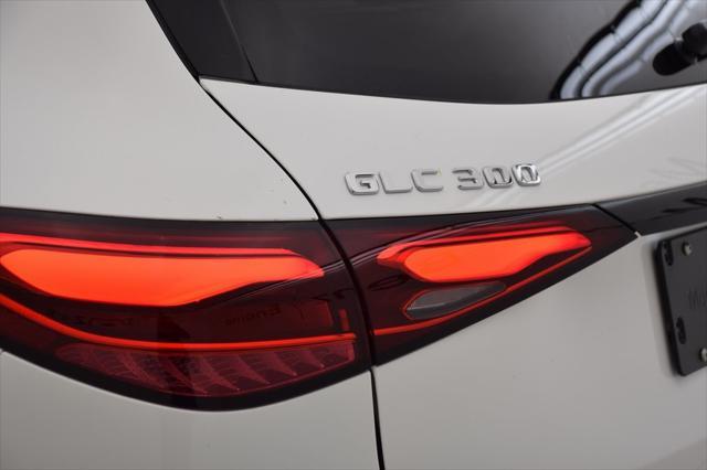 new 2025 Mercedes-Benz GLC 300 car, priced at $53,725