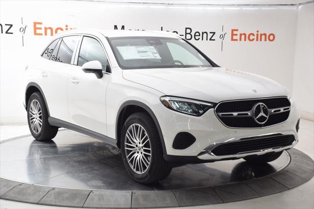 new 2025 Mercedes-Benz GLC 300 car, priced at $53,725