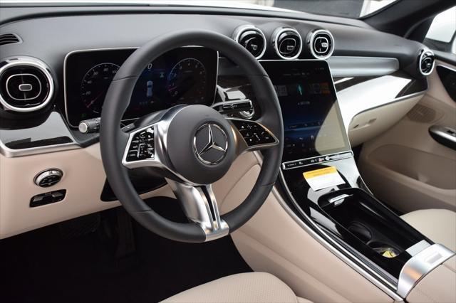 new 2025 Mercedes-Benz GLC 300 car, priced at $53,725