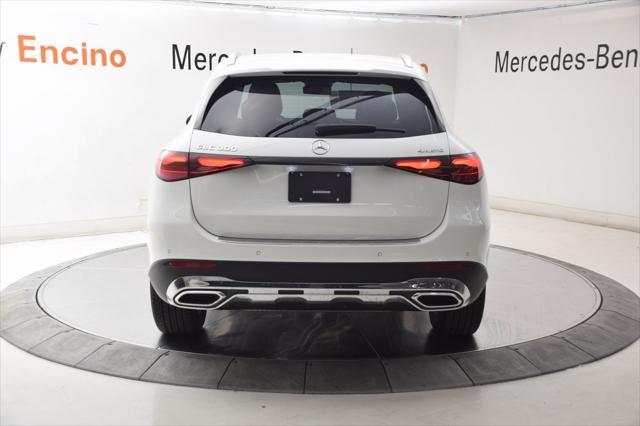 new 2025 Mercedes-Benz GLC 300 car, priced at $53,725