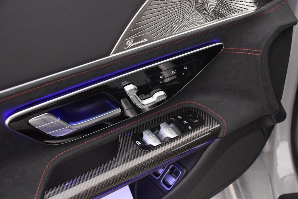 new 2025 Mercedes-Benz AMG SL 63 car, priced at $227,895