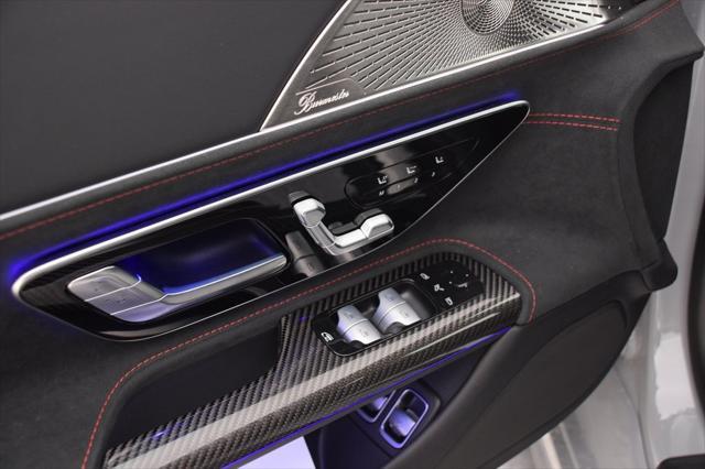new 2025 Mercedes-Benz AMG SL 63 car, priced at $227,895