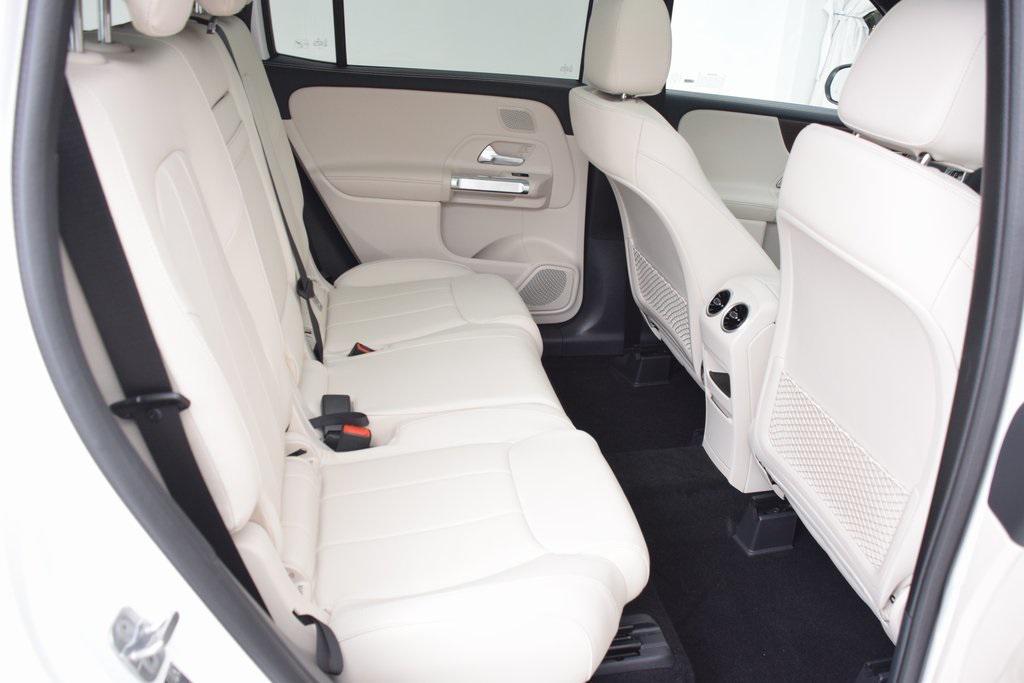 new 2026 Mercedes-Benz GLB 250 car, priced at $48,205