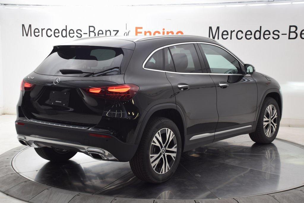 new 2026 Mercedes-Benz GLA 250 car, priced at $45,010