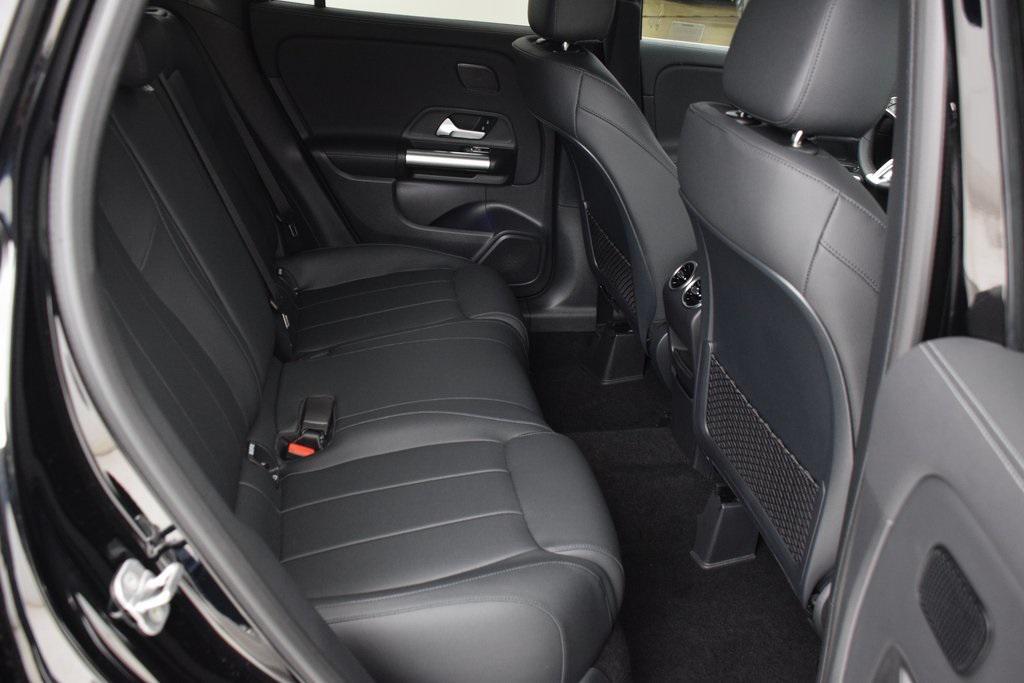 new 2026 Mercedes-Benz GLA 250 car, priced at $45,010