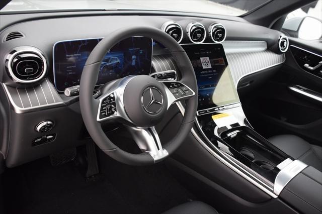 new 2025 Mercedes-Benz GLC 300 car, priced at $55,175
