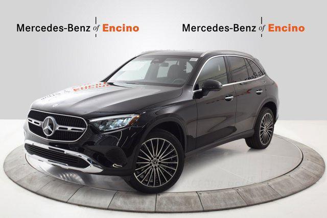 new 2024 Mercedes-Benz GLC 300 car, priced at $55,270