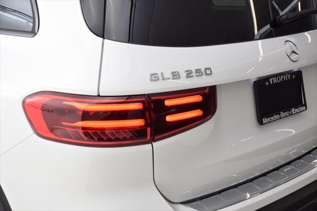 new 2024 Mercedes-Benz GLB 250 car, priced at $52,390