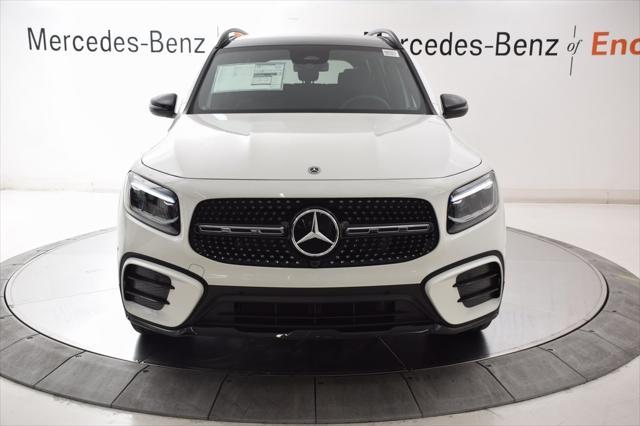 new 2024 Mercedes-Benz GLB 250 car, priced at $52,390