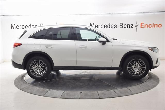 new 2025 Mercedes-Benz GLC 300 car, priced at $53,725