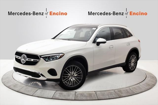 new 2025 Mercedes-Benz GLC 300 car, priced at $55,225