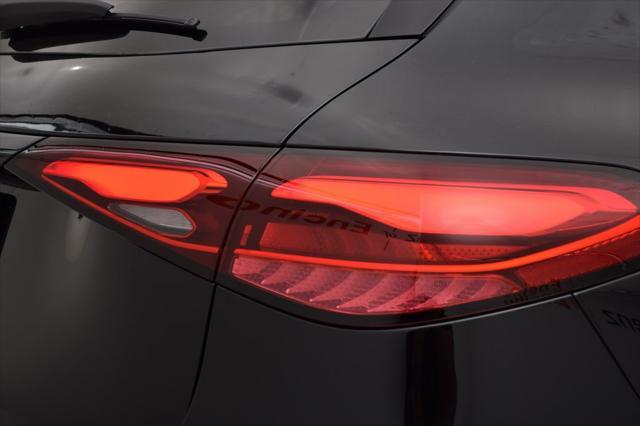 new 2025 Mercedes-Benz GLC 300 car, priced at $51,625