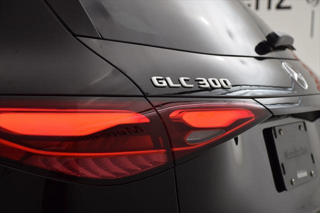 new 2025 Mercedes-Benz GLC 300 car, priced at $51,625