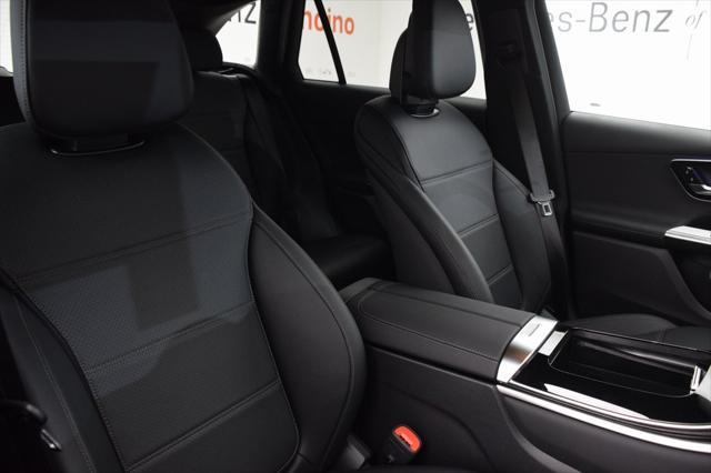 new 2025 Mercedes-Benz GLC 300 car, priced at $51,625