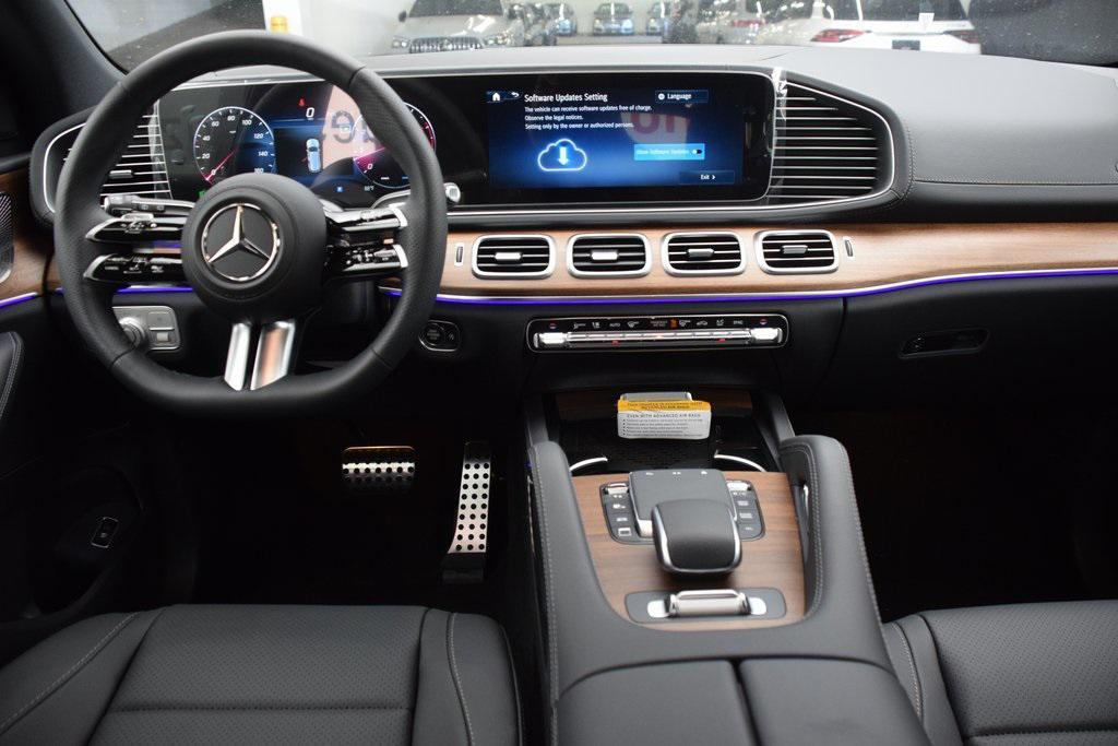 new 2025 Mercedes-Benz GLS 450 car, priced at $95,365