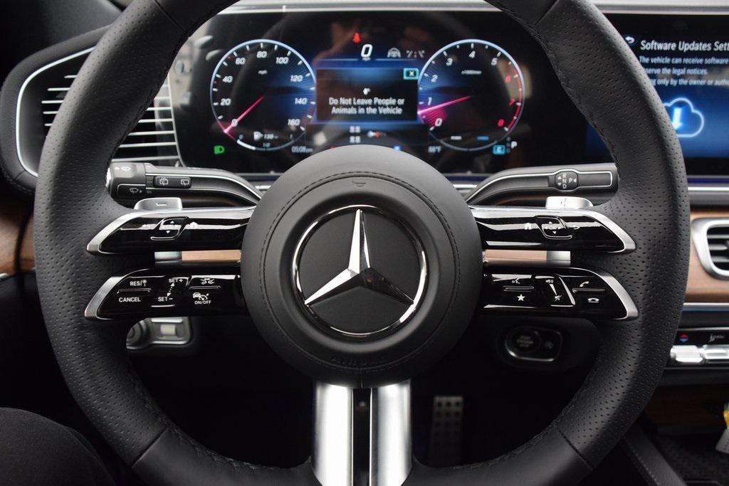 new 2025 Mercedes-Benz GLS 450 car, priced at $95,365