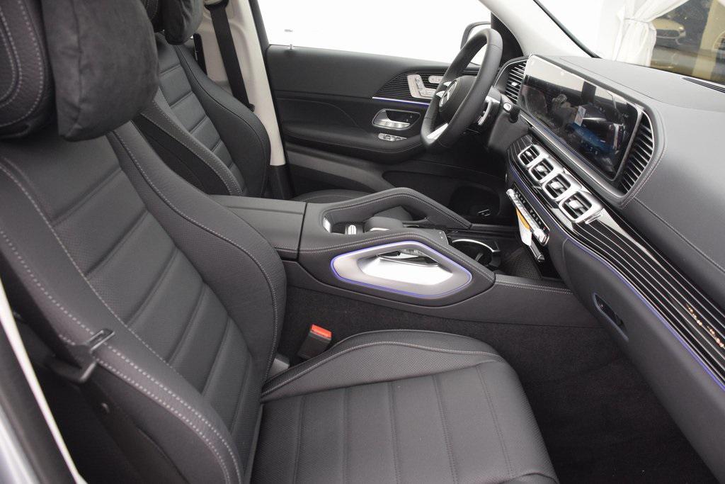 new 2026 Mercedes-Benz GLS 450 car, priced at $102,795