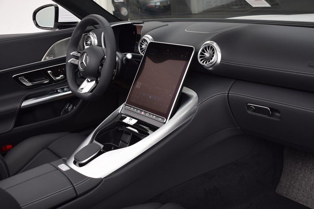 new 2025 Mercedes-Benz AMG SL 63 car, priced at $216,795
