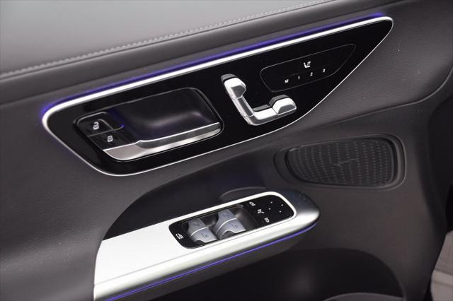 new 2025 Mercedes-Benz GLC 300 car, priced at $65,005