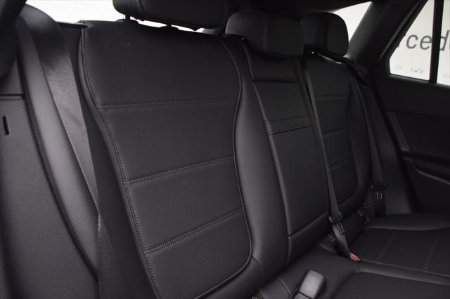 new 2025 Mercedes-Benz GLC 300 car, priced at $53,725