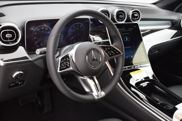 new 2025 Mercedes-Benz GLC 300 car, priced at $53,725