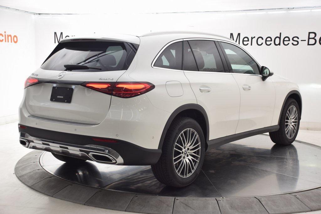 new 2025 Mercedes-Benz GLC 300 car, priced at $53,725
