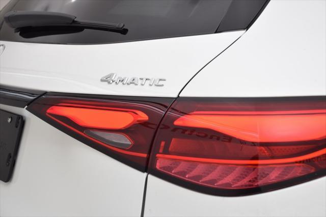 new 2025 Mercedes-Benz GLC 300 car, priced at $53,725