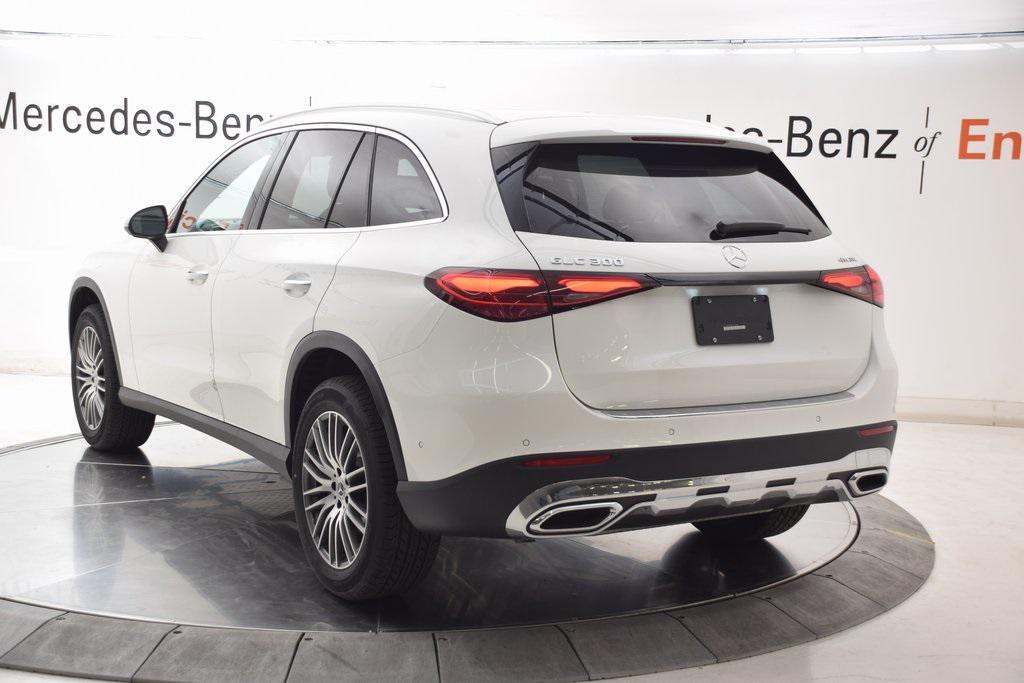 new 2025 Mercedes-Benz GLC 300 car, priced at $53,725