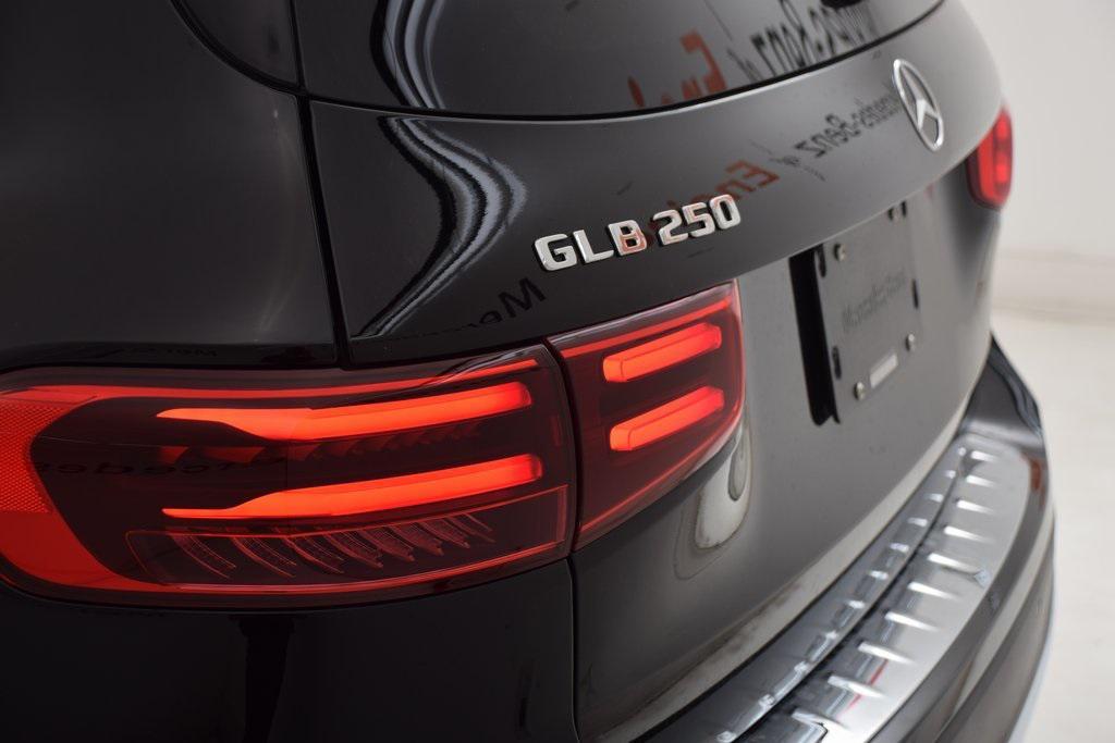 new 2026 Mercedes-Benz GLB 250 car, priced at $49,990