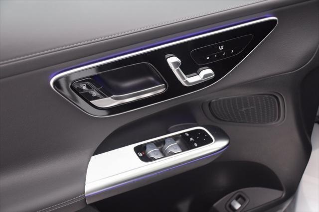 new 2025 Mercedes-Benz GLC 300 car, priced at $65,205